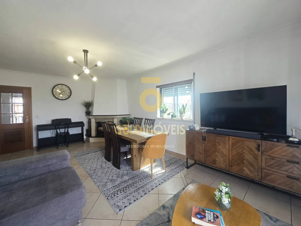 Apartamento T2 para Venda em Marinha Grande Foto 28