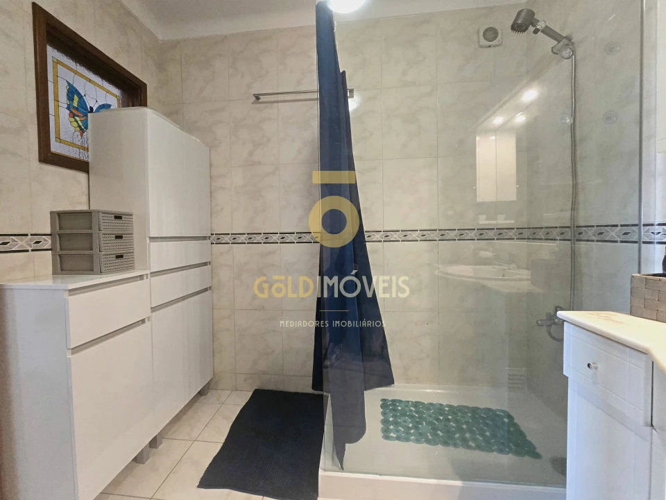 Apartamento T2 para Venda em Marinha Grande Foto 18