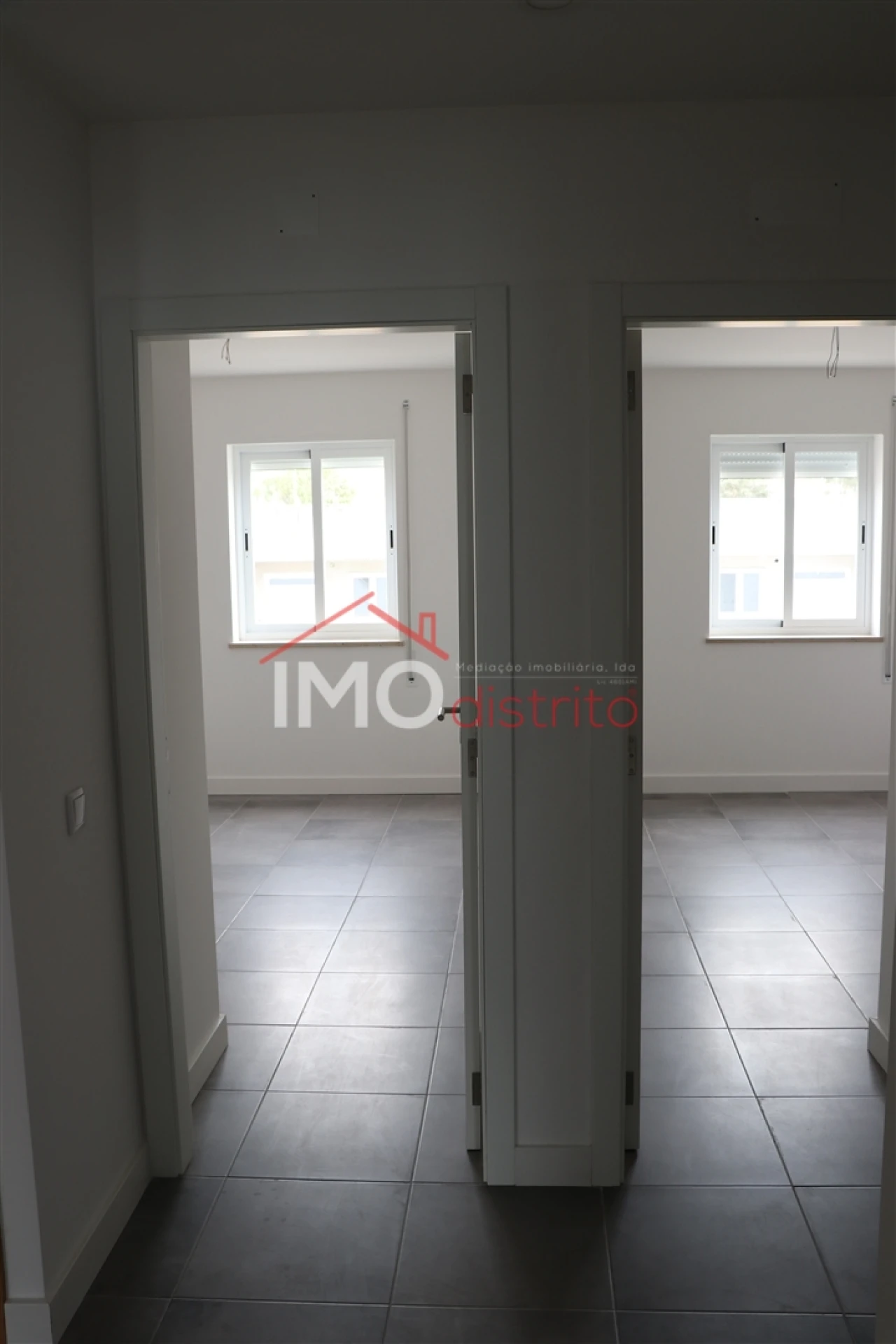 Apartamento T3 para Arrendamento em Sé e São Lourenço Foto 10