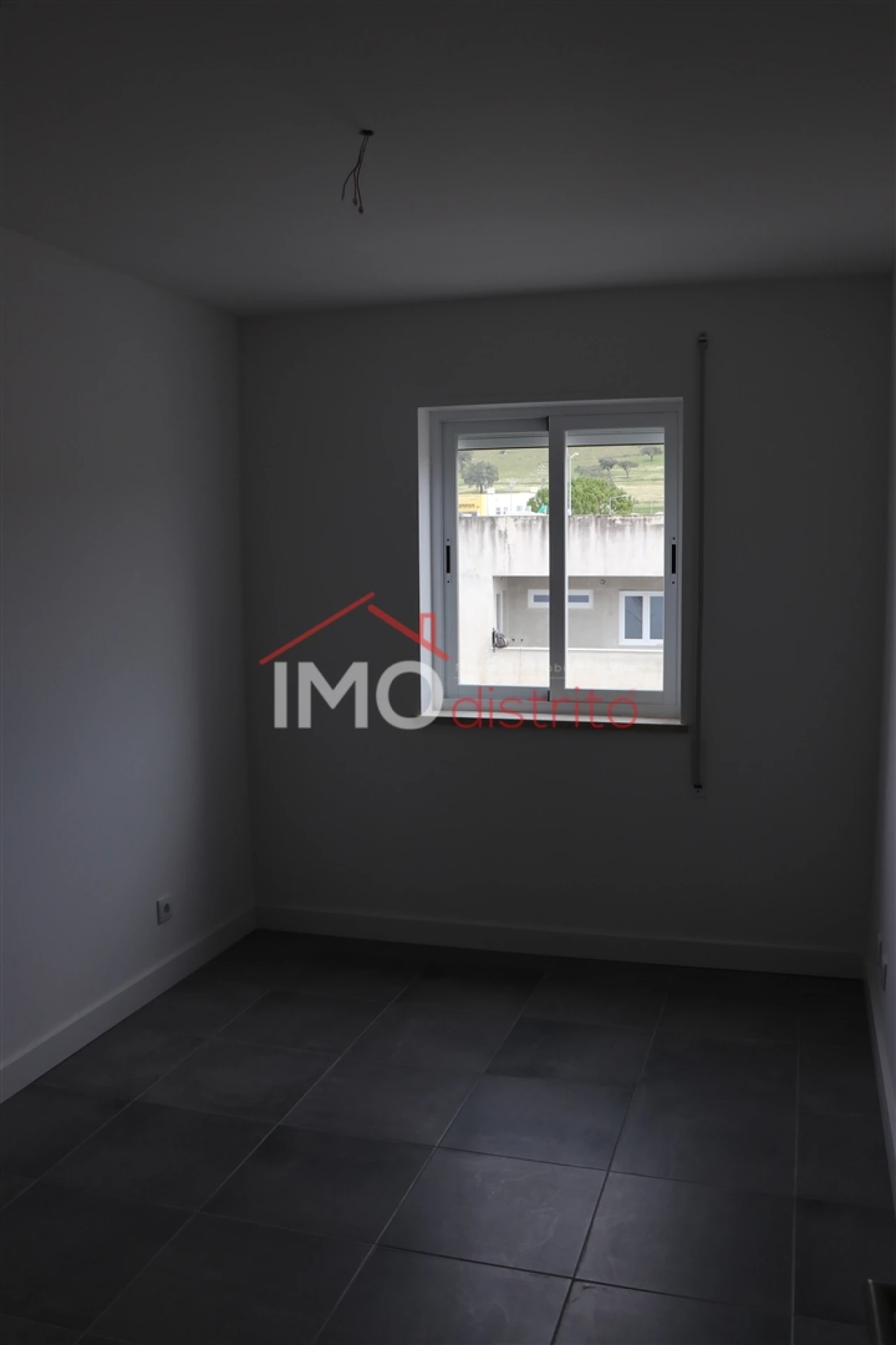 Apartamento T3 para Arrendamento em Sé e São Lourenço Foto 11