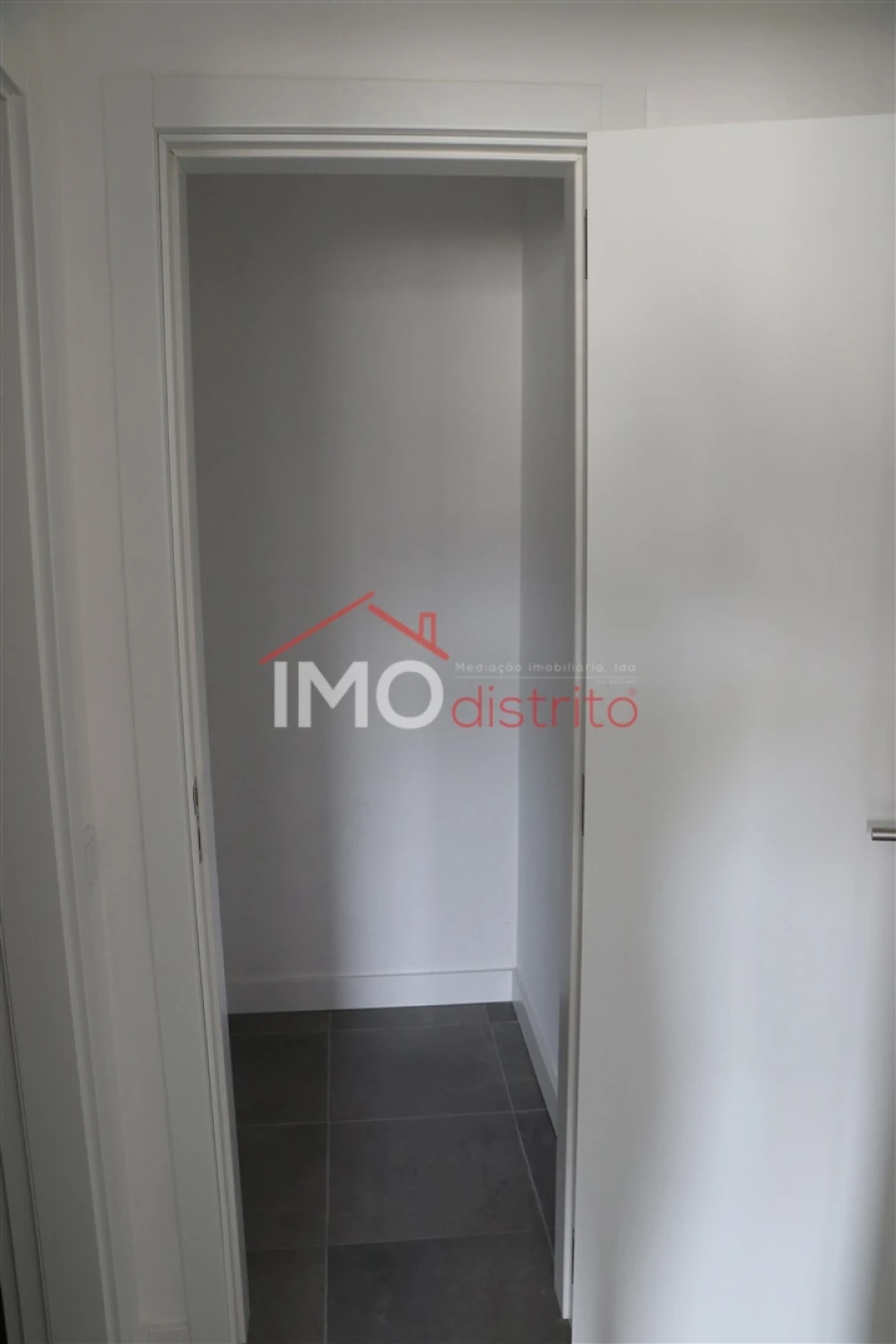 Apartamento T3 para Arrendamento em Sé e São Lourenço Foto 19