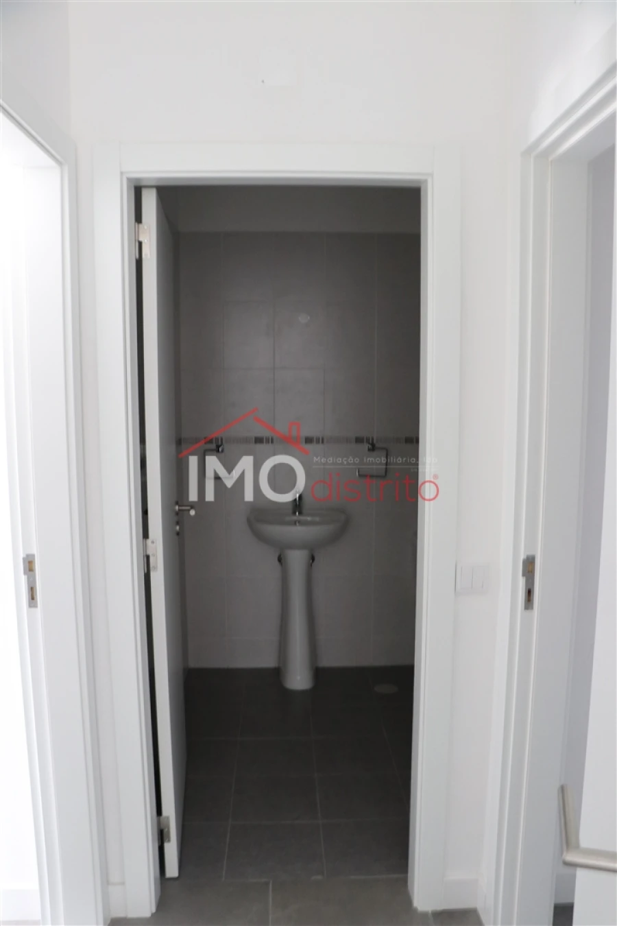 Apartamento T3 para Arrendamento em Sé e São Lourenço Foto 21