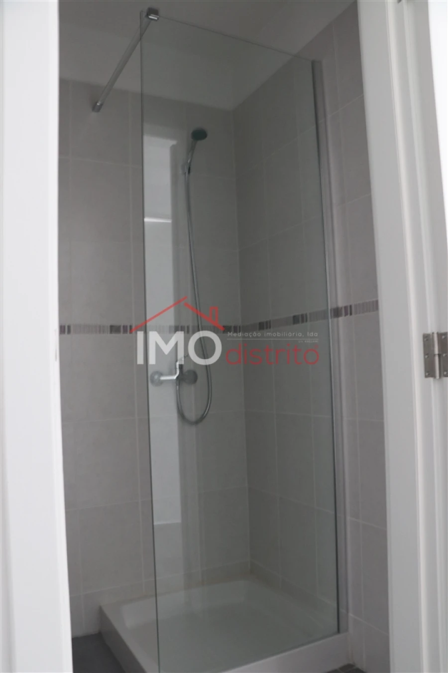 Apartamento T3 para Arrendamento em Sé e São Lourenço Foto 18