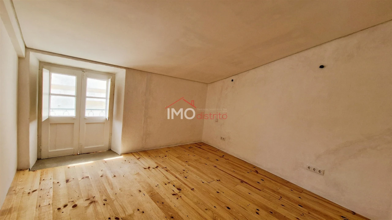 Moradia T2 para Venda em Santa Maria da Devesa Foto 17