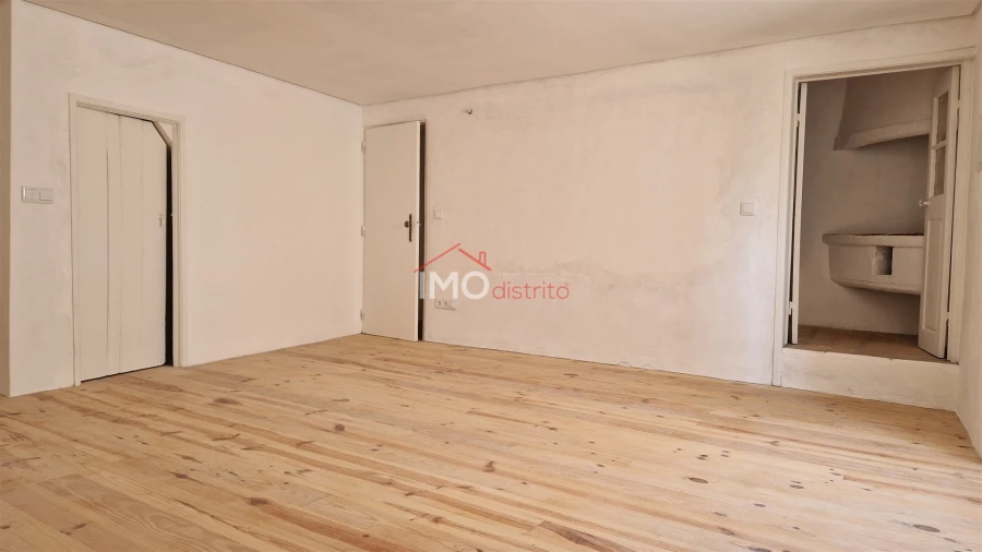 Moradia T2 para Venda em Santa Maria da Devesa Foto 12
