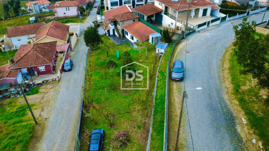 Moradia T3 para Venda em Penafiel Foto 2