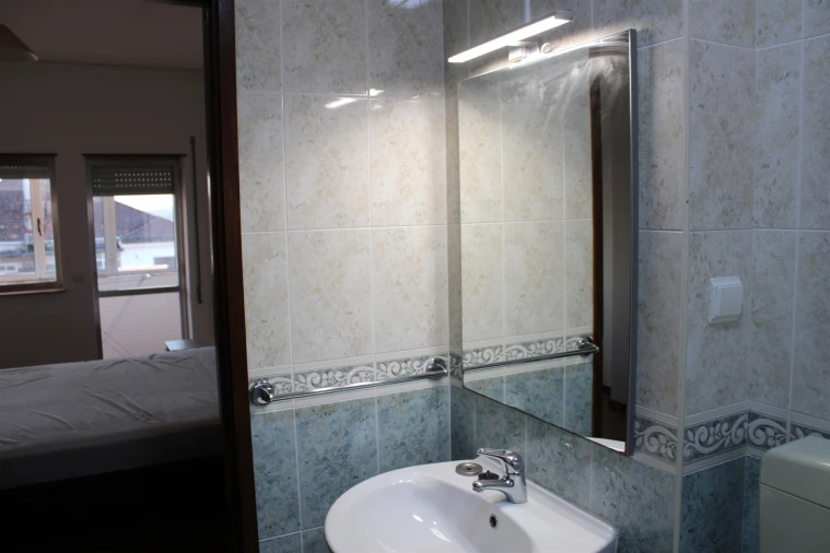 Apartamento T1 para Arrendamento em Sé Nova, Santa Cruz, Almedina e São Bartolomeu Foto 10