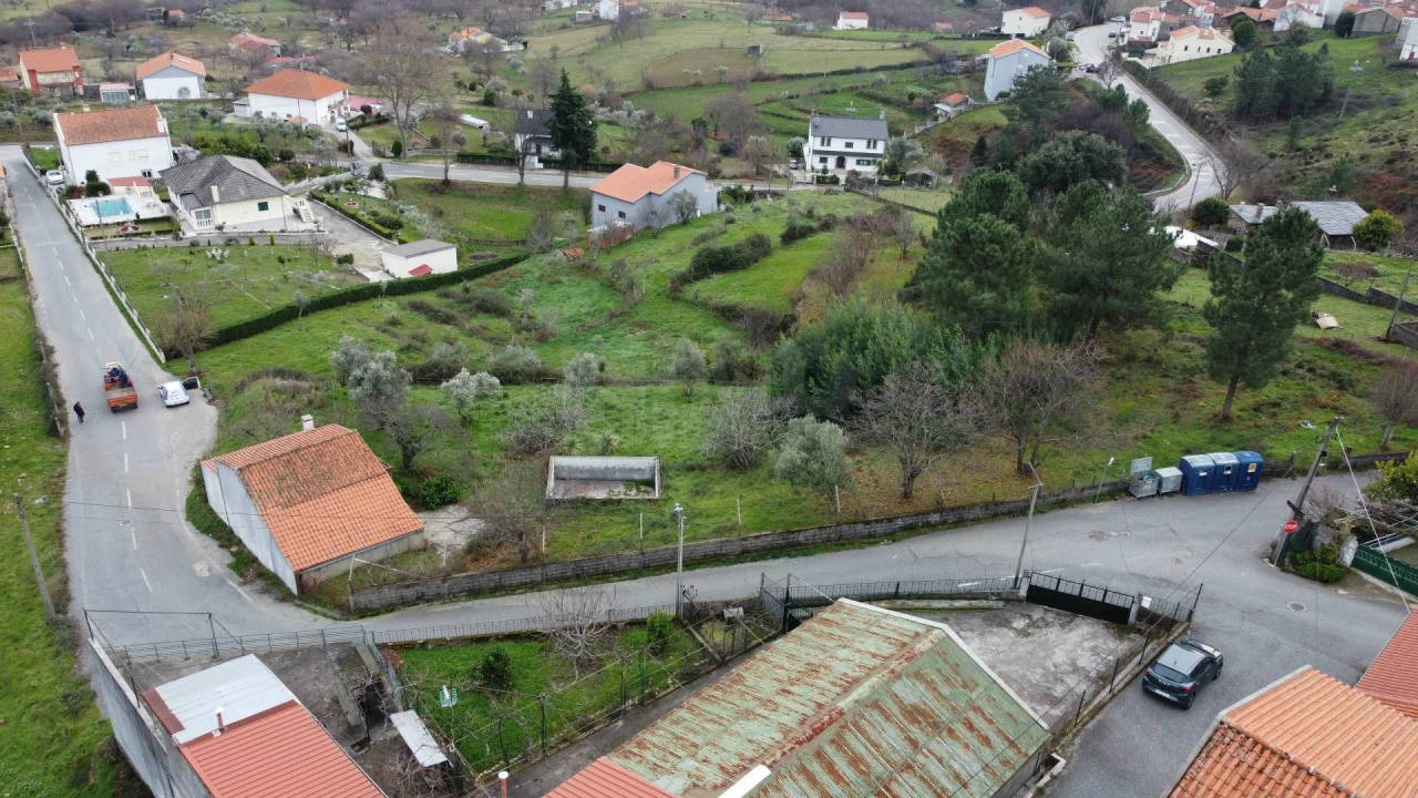 Terreno para Venda em Unhais da Serra Foto 18