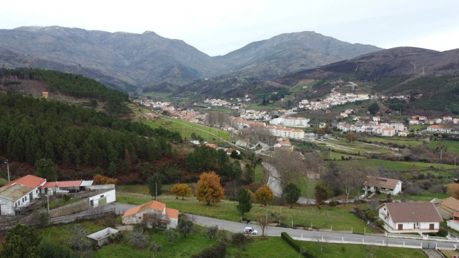 Terreno para Venda em Unhais da Serra Foto 12