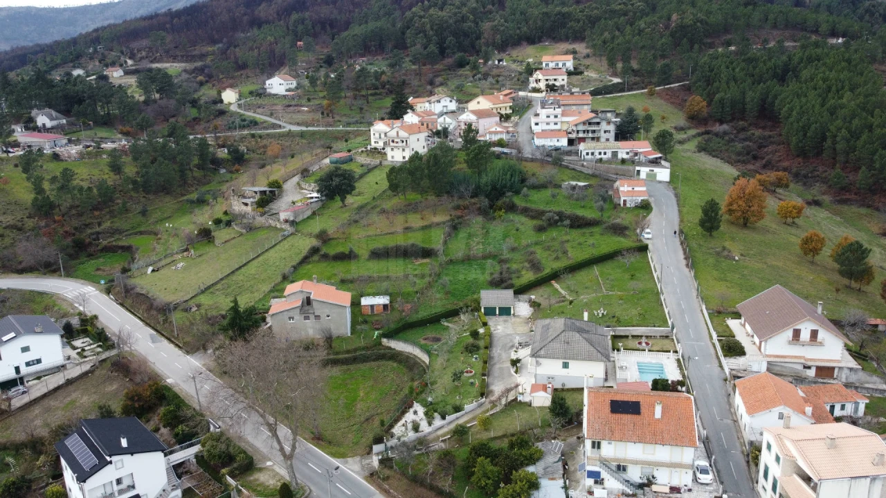 Terreno para Venda em Unhais da Serra Foto 10