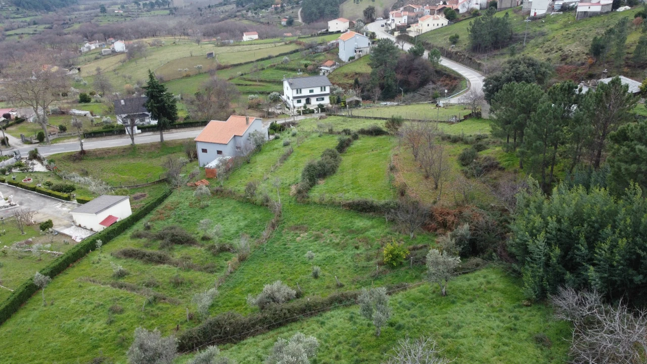 Terreno para Venda em Unhais da Serra Foto 16