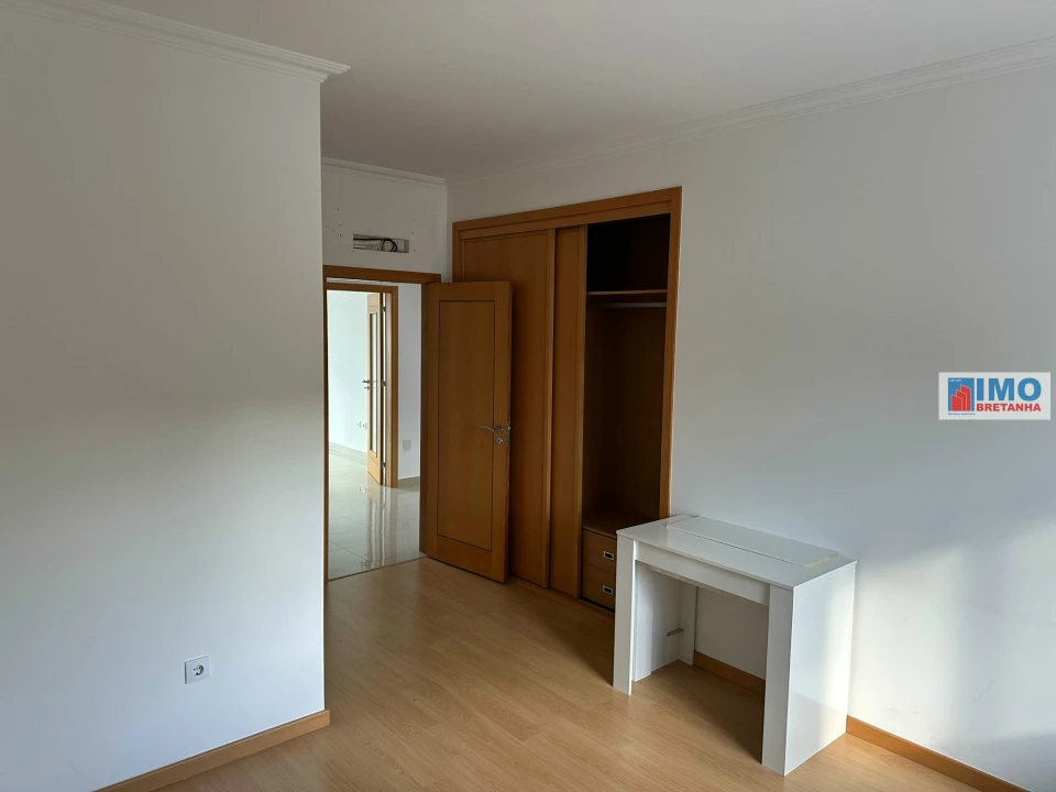 Apartamento T2 para Venda em Castelo Branco Foto 8
