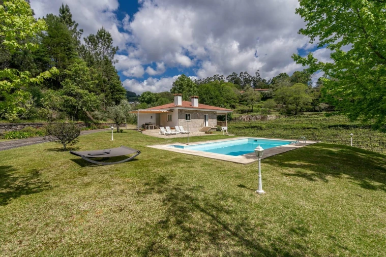 Quinta T3 para Venda em Bouro (Santa Maria) Foto 15