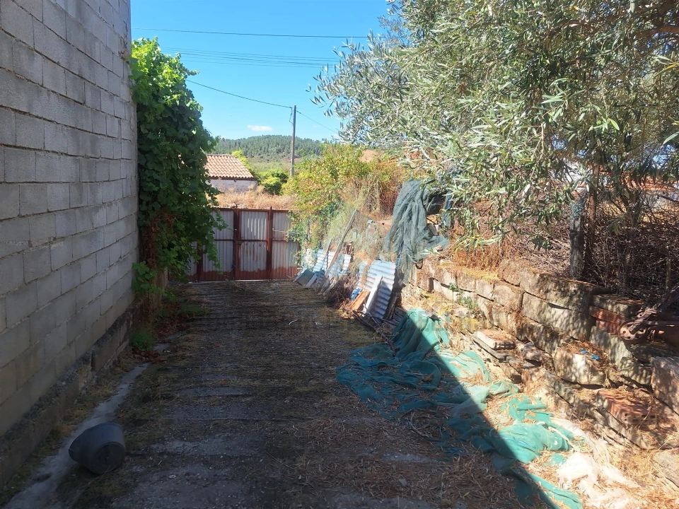 Moradia T3 para Venda em Suçães Foto 21