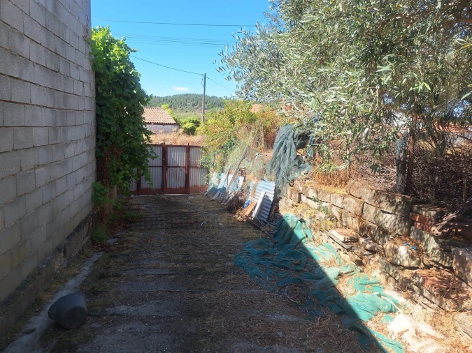 Moradia T3 para Venda em Suçães Foto 21