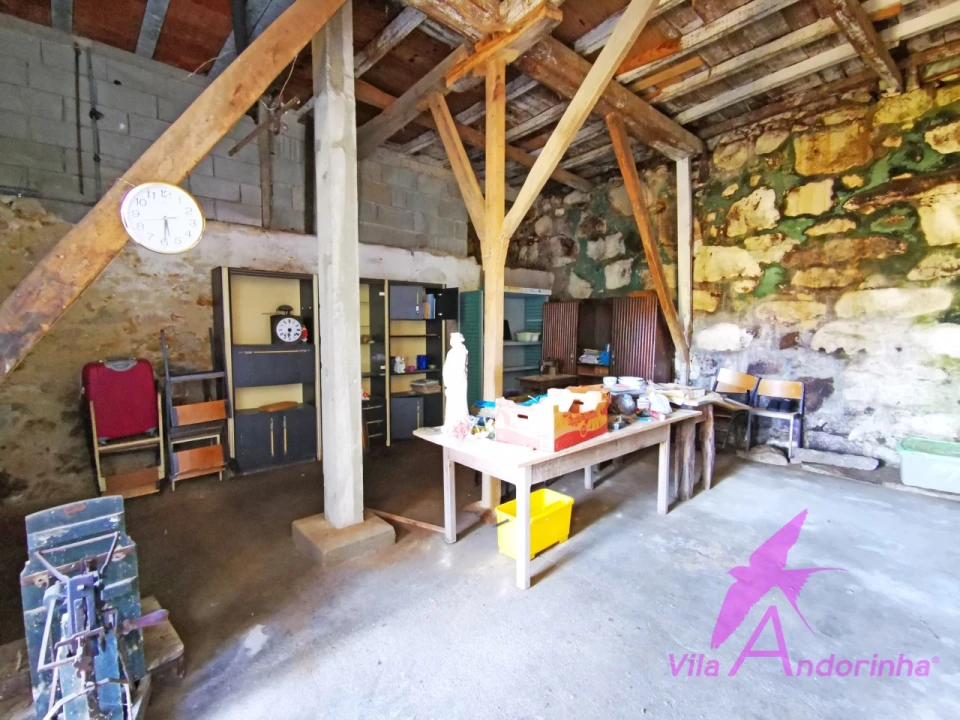 Moradia T4 para Venda em Riba de Ancora Foto 16