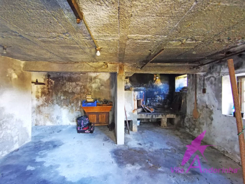 Moradia T4 para Venda em Riba de Ancora Foto 18