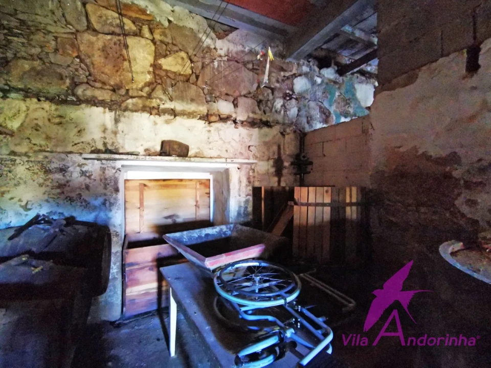 Moradia T4 para Venda em Riba de Ancora Foto 22