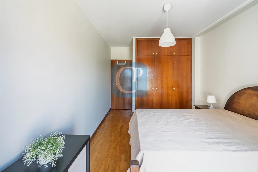 Apartamento T1 para Arrendamento em São Mamede de Infesta e Senhora da Hora Foto 14