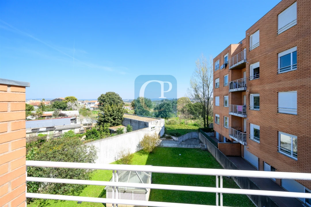 Apartamento T1 para Arrendamento em São Mamede de Infesta e Senhora da Hora Foto 16