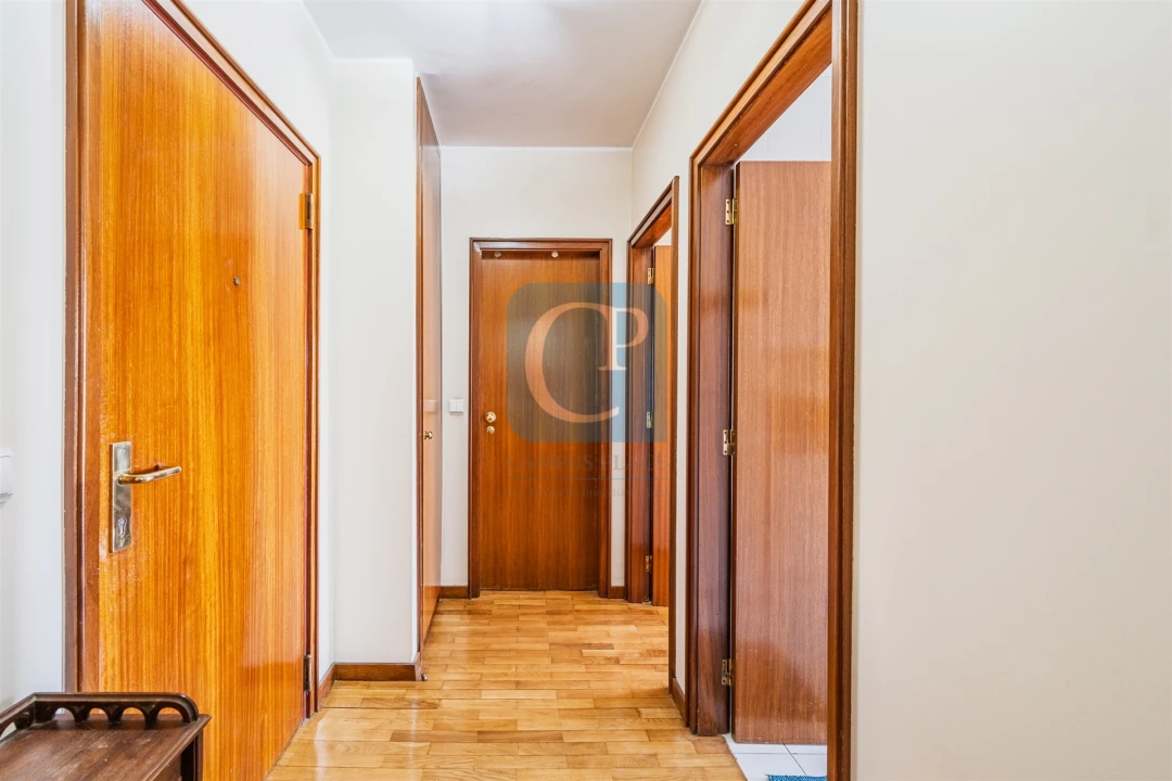 Apartamento T1 para Arrendamento em São Mamede de Infesta e Senhora da Hora Foto 6