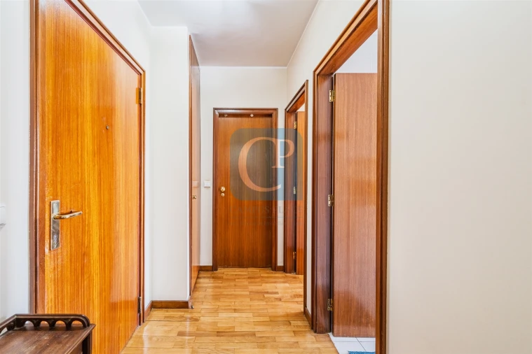 Apartamento T1 para Arrendamento em São Mamede de Infesta e Senhora da Hora Foto 6