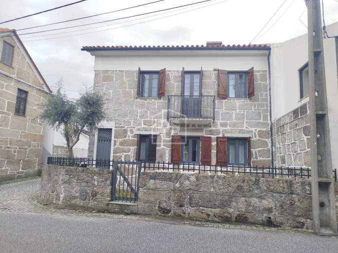 Moradia T2 para Venda em Currelos, Papízios e Sobral Foto 1