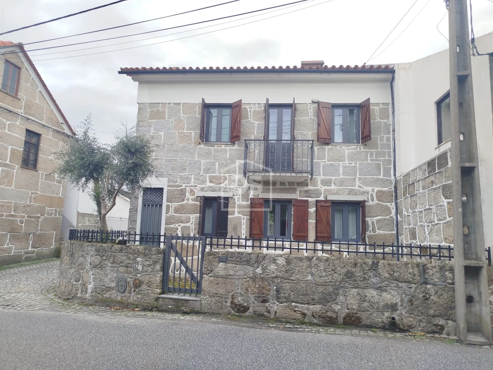 Moradia T2 para Venda em Currelos, Papízios e Sobral Foto 1