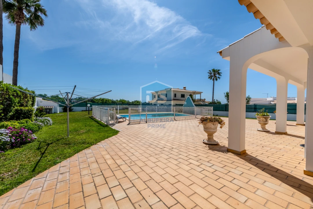 Moradia T3 para Venda em Albufeira e Olhos de Água Foto 5