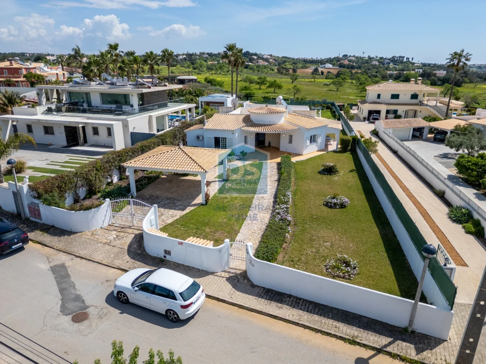 Moradia T3 para Venda em Albufeira e Olhos de Água Foto 45