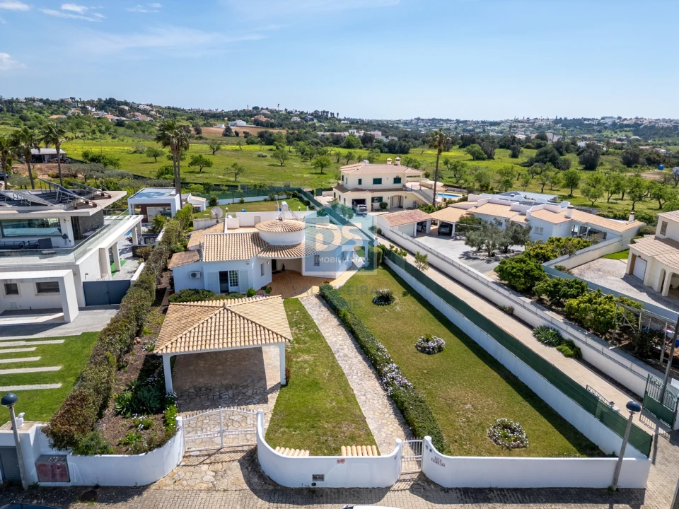 Moradia T3 para Venda em Albufeira e Olhos de Água Foto 44