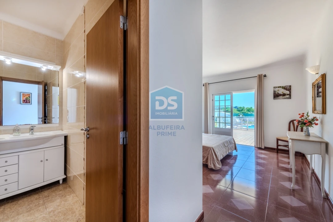 Moradia T3 para Venda em Albufeira e Olhos de Água Foto 23