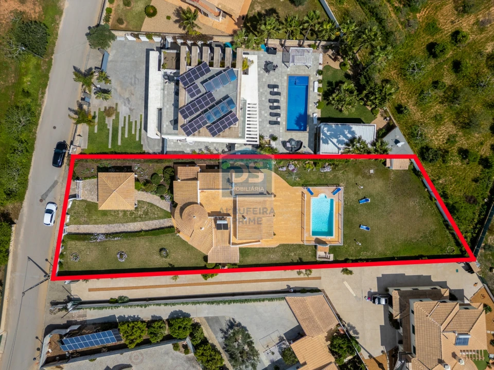 Moradia T3 para Venda em Albufeira e Olhos de Água Foto 2