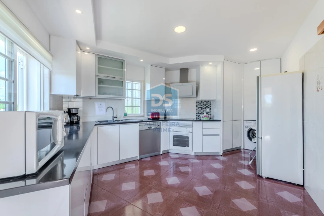 Moradia T3 para Venda em Albufeira e Olhos de Água Foto 13