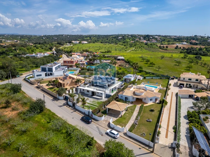 Moradia T3 para Venda em Albufeira e Olhos de Água Foto 34