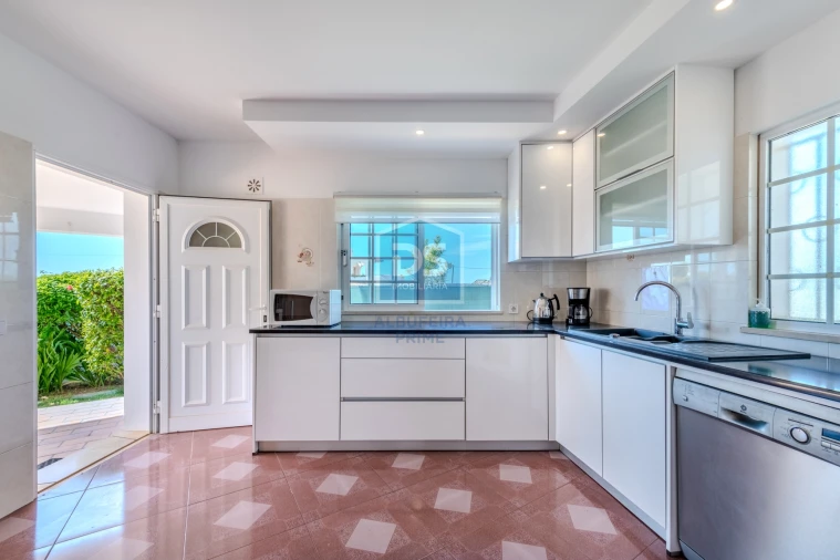 Moradia T3 para Venda em Albufeira e Olhos de Água Foto 14