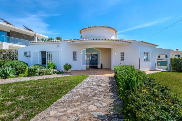 Moradia T3 para Venda em Albufeira e Olhos de Água Foto 1