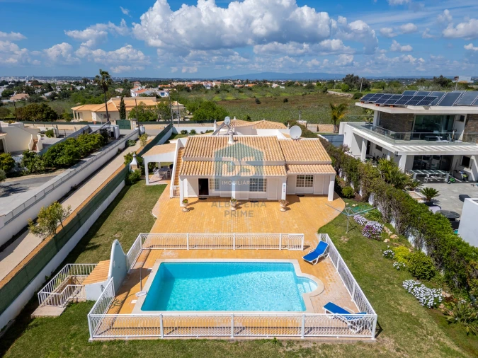 Moradia T3 para Venda em Albufeira e Olhos de Água Foto 38