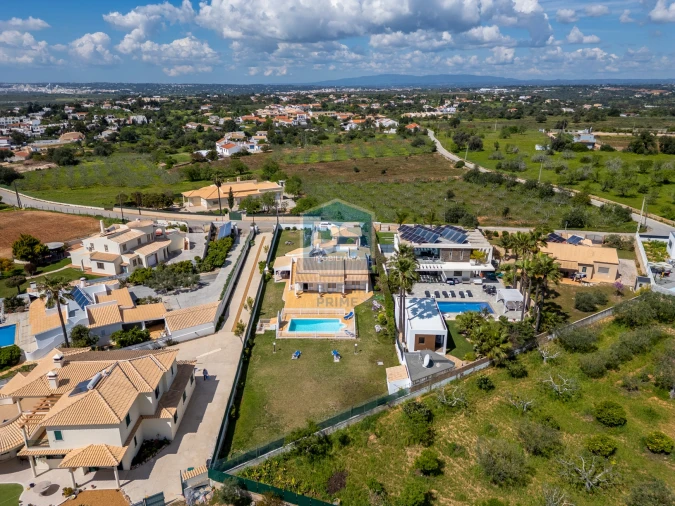 Moradia T3 para Venda em Albufeira e Olhos de Água Foto 36