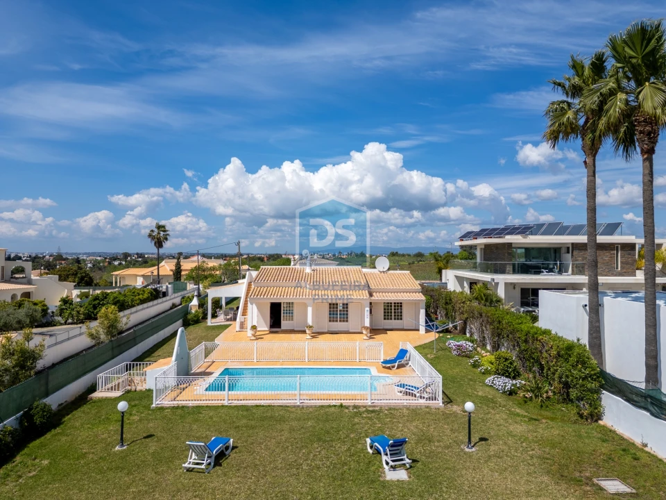 Moradia T3 para Venda em Albufeira e Olhos de Água Foto 37