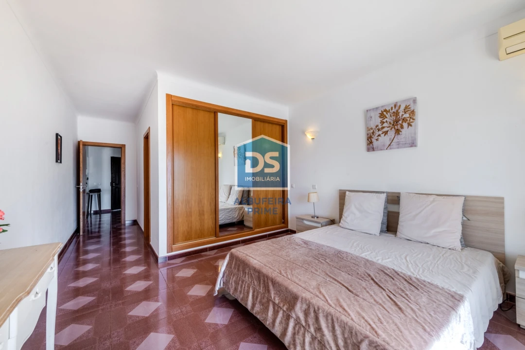 Moradia T3 para Venda em Albufeira e Olhos de Água Foto 110