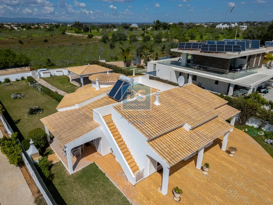 Moradia T3 para Venda em Albufeira e Olhos de Água Foto 39