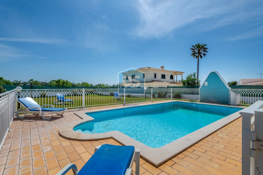 Moradia T3 para Venda em Albufeira e Olhos de Água Foto 32