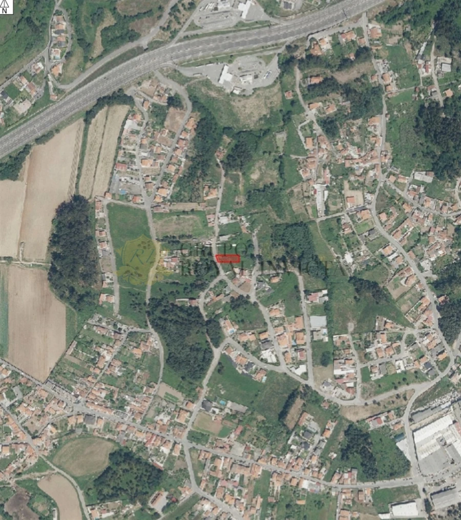 Terreno para Venda em Mafamude e Vilar do Paraíso Foto 1