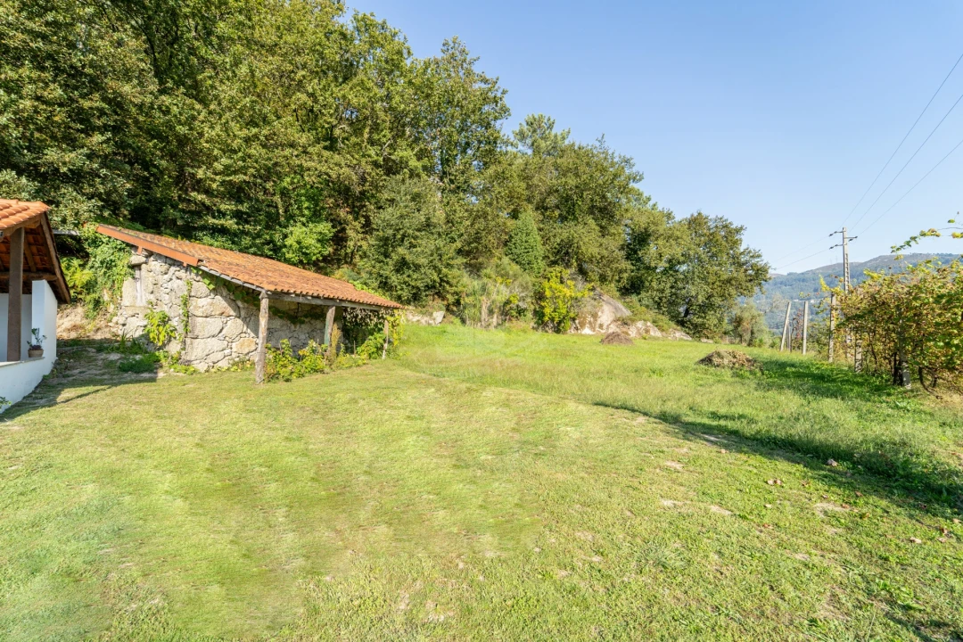 Moradia T3 para Venda em Valdosende Foto 7