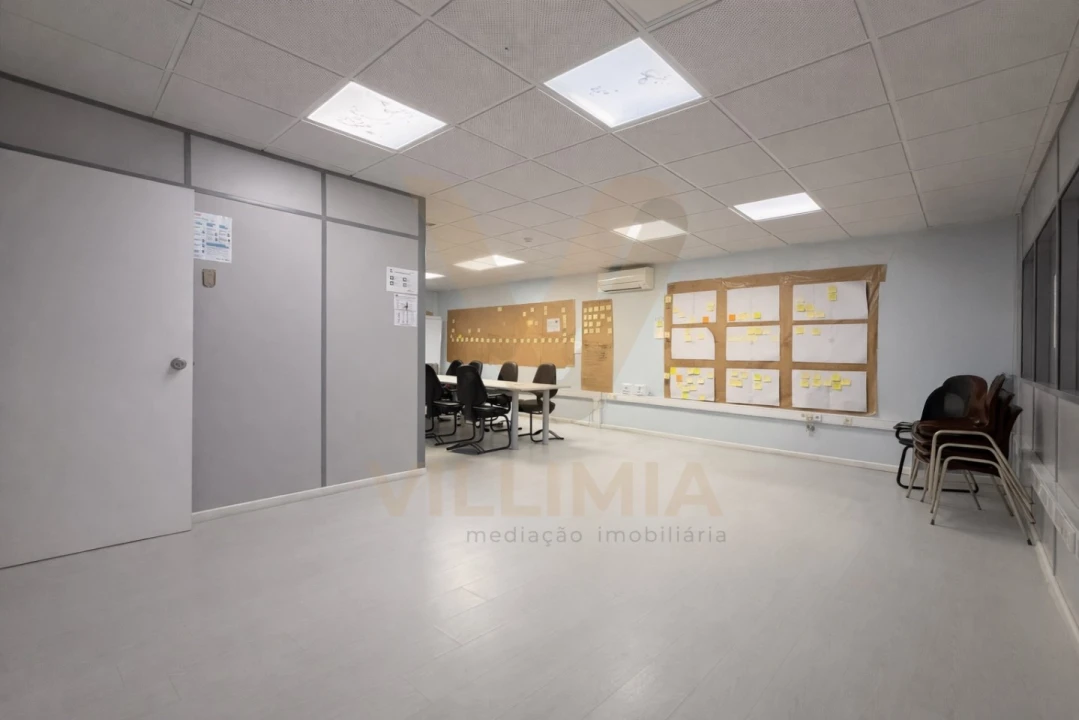 Armazém para Arrendamento em Padreiro (Salvador e Santa Cristina) Foto 35