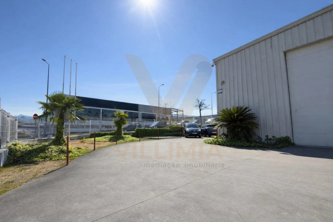 Armazém para Arrendamento em Padreiro (Salvador e Santa Cristina) Foto 41