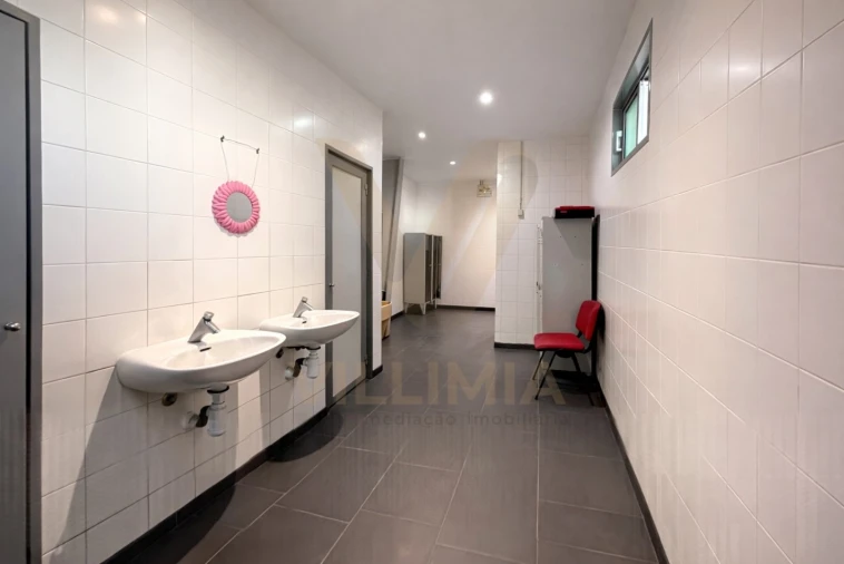 Armazém para Arrendamento em Padreiro (Salvador e Santa Cristina) Foto 20