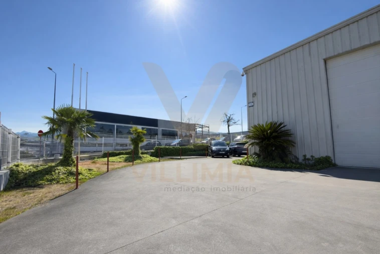 Armazém para Arrendamento em Padreiro (Salvador e Santa Cristina) Foto 41