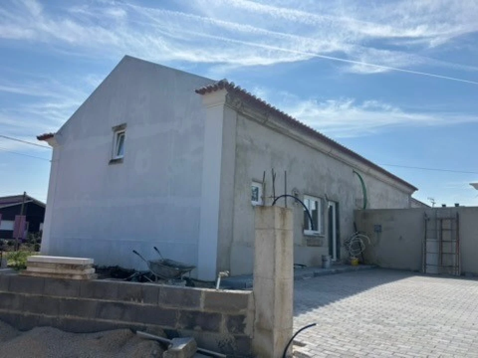 Moradia T2 para Venda em Painho e Figueiros Foto 5